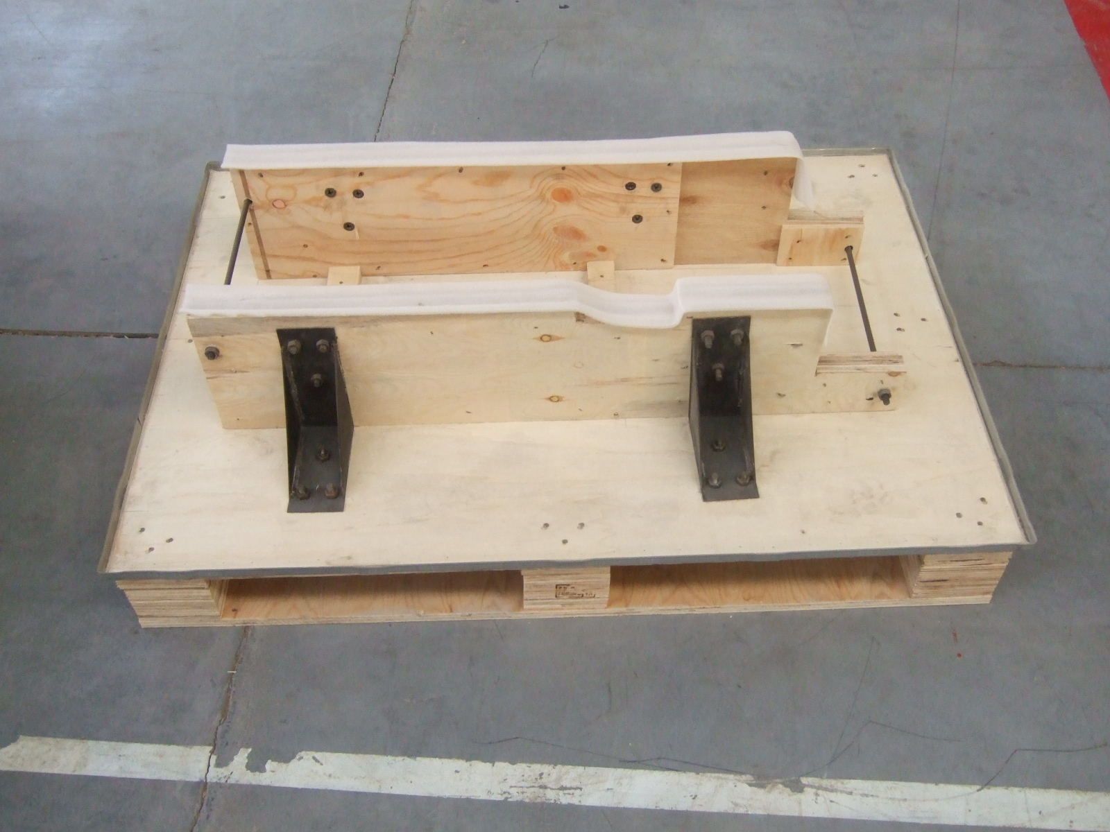 6B出口發(fā)動(dòng)機(jī)托架 6B出口發(fā)動(dòng)機(jī)托架