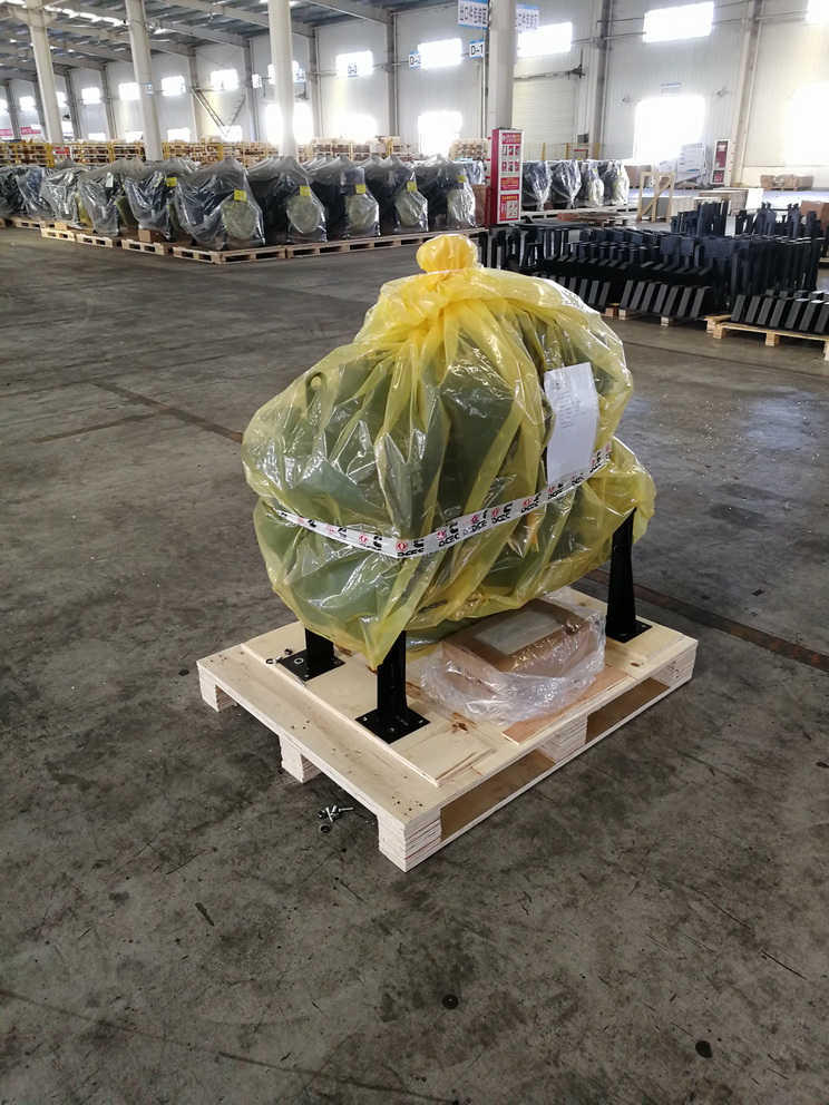 C機(jī)出口包裝1 C機(jī)出口包裝1